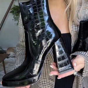 FOREVER 21 Black Croc Heeled Boots